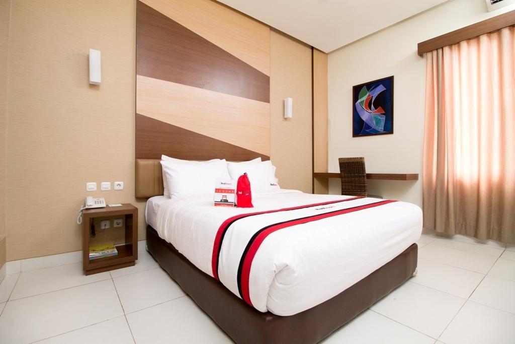 Reddoorz Near Roxy Hotel Jakarta Exterior foto