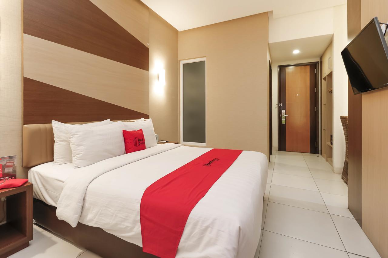 Reddoorz Near Roxy Hotel Jakarta Exterior foto